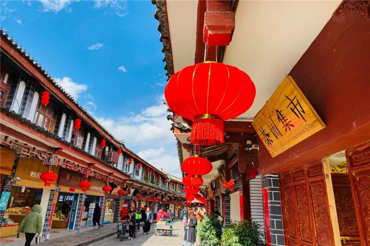 春暖花開麗江歡迎您，趁著春日正好，來一場古鎮之旅！