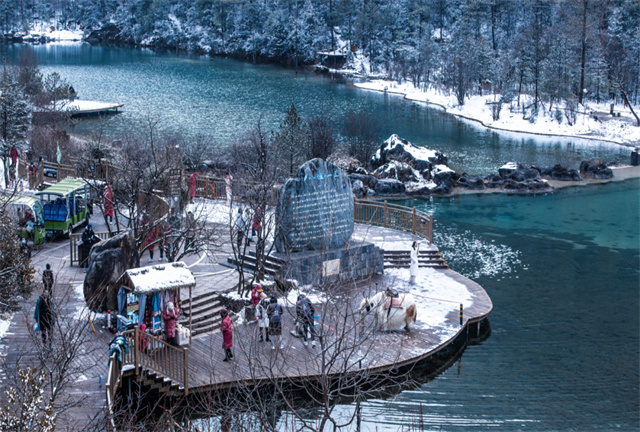 麗江旅游；新的一年，定要去見玉龍雪山一面！